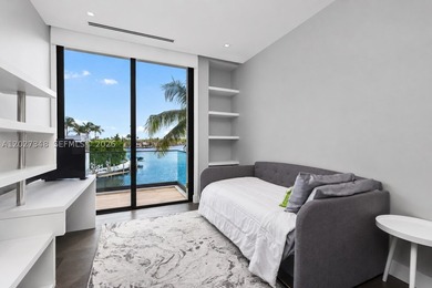 A spectacular modern waterfront estate commanding a premier - photo 33