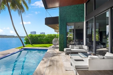 A spectacular modern waterfront estate commanding a premier - photo 43