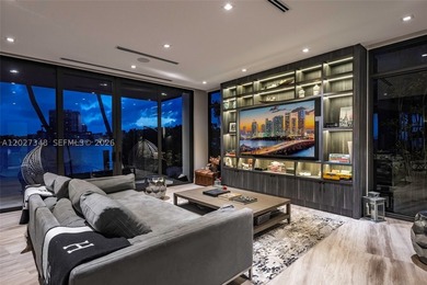 A spectacular modern waterfront estate commanding a premier - photo 51