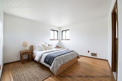 Welcome to this spacious and versatile home in the heart of - photo 4