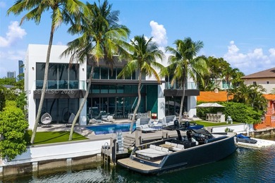 A spectacular modern waterfront estate commanding a premier - photo 57