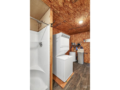 We are calling this unique property a SHOME. It is a 30 x40 shop - photo 9