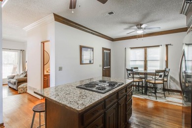 Welcome to this ultimate 4 bed/4.5 bath Lake Murray retreat with - photo 15