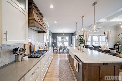 Parade of Homes 2020! This is a must see! Situated on a spacious - photo 21