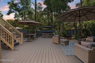 A Wellness Sanctuary by the Sea has just arrived. 116 NE 13th - photo 2