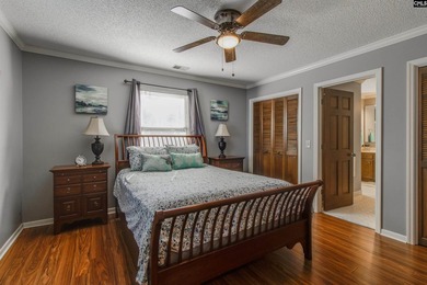 Welcome to this ultimate 4 bed/4.5 bath Lake Murray retreat with - photo 29