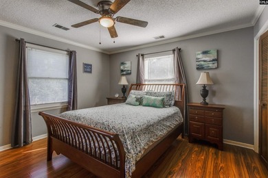 Welcome to this ultimate 4 bed/4.5 bath Lake Murray retreat with - photo 30
