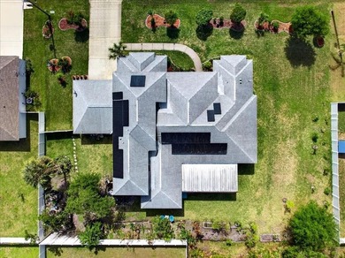 Stunning Estate Home on Double Lot - Space, Elegance & Comfort - photo 30