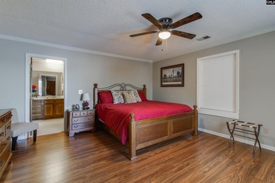 Welcome to this ultimate 4 bed/4.5 bath Lake Murray retreat with - photo 34