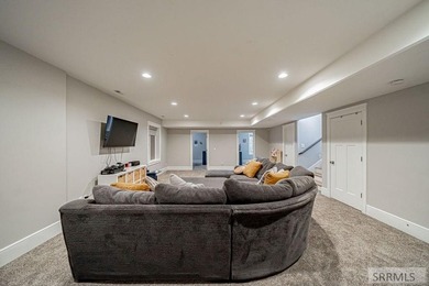 Parade of Homes 2020! This is a must see! Situated on a spacious - photo 38