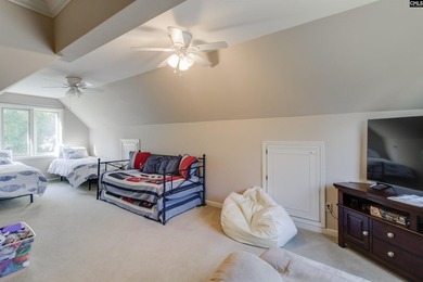 Welcome to this ultimate 4 bed/4.5 bath Lake Murray retreat with - photo 41