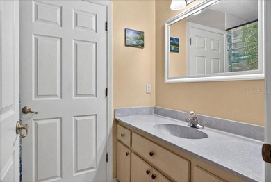 Stunning Estate Home on Double Lot - Space, Elegance & Comfort - photo 44