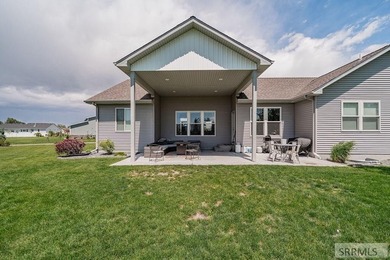 Parade of Homes 2020! This is a must see! Situated on a spacious - photo 47
