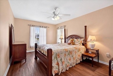 Stunning Estate Home on Double Lot - Space, Elegance & Comfort - photo 51