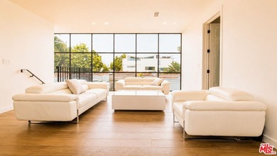 Ultimate Venice Living: A Modern Farmhouse Compound Near Abbot - photo 5