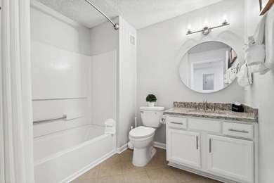 Looking for a turnkey getaway in Destin? This fully furnished - photo 11