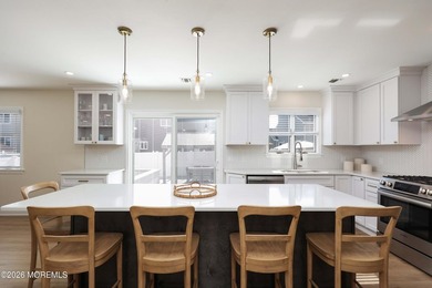 Completely renovated from top to bottom and perfectly positioned - photo 15