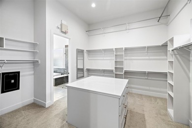 Exceptional Custom Lakeview Estate just moments from Bellwood - photo 16