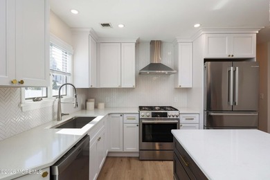 Completely renovated from top to bottom and perfectly positioned - photo 17