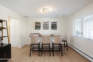 Completely renovated from top to bottom and perfectly positioned - photo 19