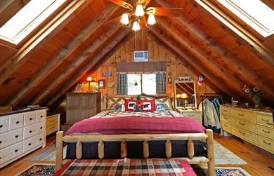 Charming Schroon Lakefront Chalet! Step back into Adirondack - photo 21