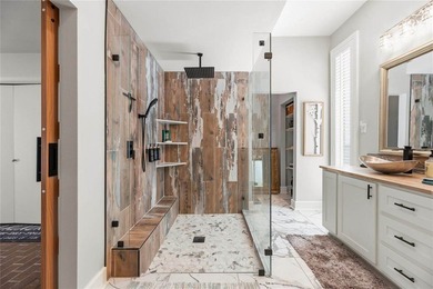 This inviting lakefront home is built for entertaining and - photo 21