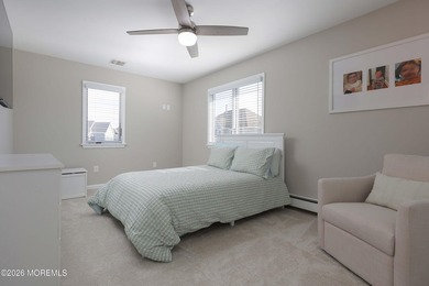 Completely renovated from top to bottom and perfectly positioned - photo 26