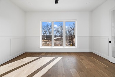 Exceptional Custom Lakeview Estate just moments from Bellwood - photo 29