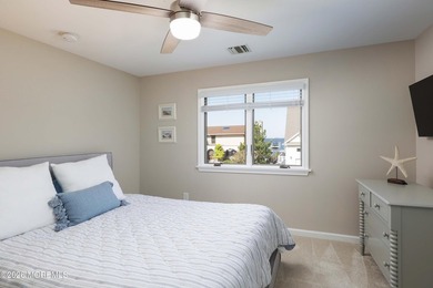 Completely renovated from top to bottom and perfectly positioned - photo 30