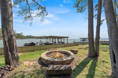 This inviting lakefront home is built for entertaining and - photo 37