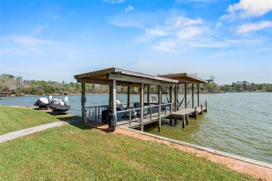 This inviting lakefront home is built for entertaining and - photo 38
