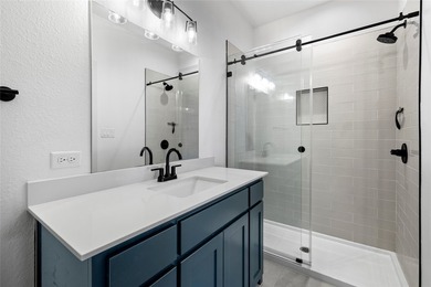 Exceptional Custom Lakeview Estate just moments from Bellwood - photo 39