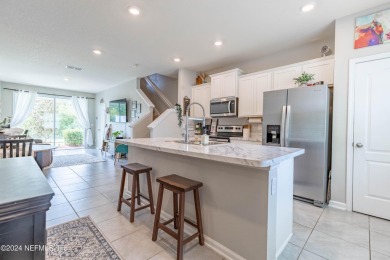 Lake Townhome/Townhouse For Sale in Orange Park, Florida