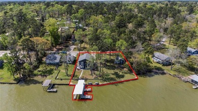 This inviting lakefront home is built for entertaining and - photo 41