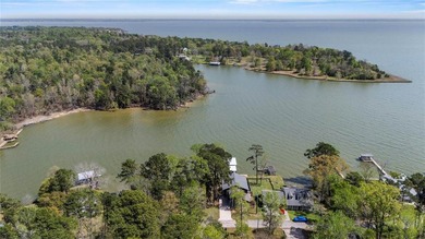 This inviting lakefront home is built for entertaining and - photo 42