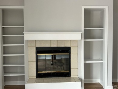 PRICE IMPROVEMENT! Move-in ready 1BR/1.5BA loft-style condo with - photo 10