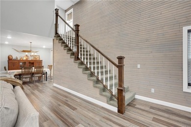This expansive residence in Warsaw, MO, offers a harmonious - photo 15