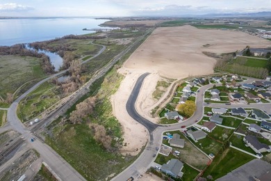 Lake Ridge Terrance in American Falls newest subdivision! close - photo 2