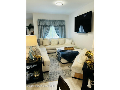 Custom-built in 2022, this beautifully designed 3-bedroom - photo 5