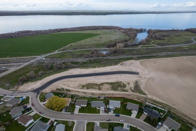 Lake Ridge Terrance in American Falls newest subdivision! close - photo 10