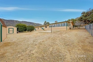 Can you envision a lake home with scenic mountain views that - photo 30