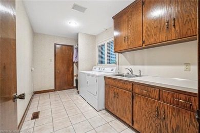 This exceptional Wimpy Kesner-built home with its premier - photo 41