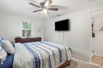 This well-maintained 3-bedroom, 1-bath block home offers - photo 21