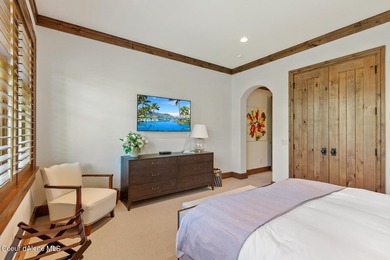 Spectacular Waterfront Condo, 5 bed 5.5 bath. Highly secured - photo 22