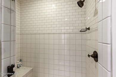 Spectacular Waterfront Condo, 5 bed 5.5 bath. Highly secured - photo 26