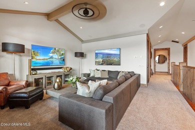 Spectacular Waterfront Condo, 5 bed 5.5 bath. Highly secured - photo 29
