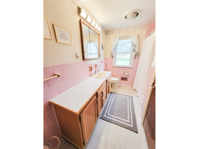 Welcome home to this meticulously maintained charmer! This home - photo 15