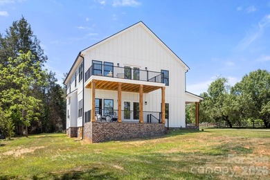 Lake Norman Access Without the Waterfront Price Tag! Bring your - photo 5