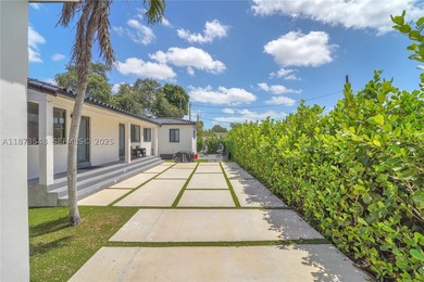 Major price reduction! Exceptional opportunity to own an - photo 3