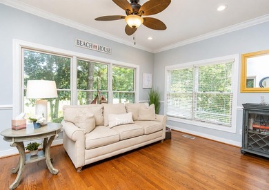 Welcome home to 25 Ocean Green Drive in the heart of Vanderhorst - photo 11